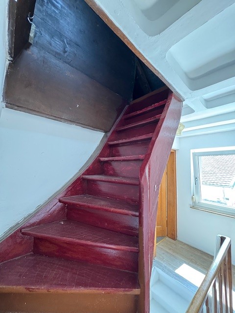 HH - 1.OG Treppe zum DG Zweifamilienhaus D�ren