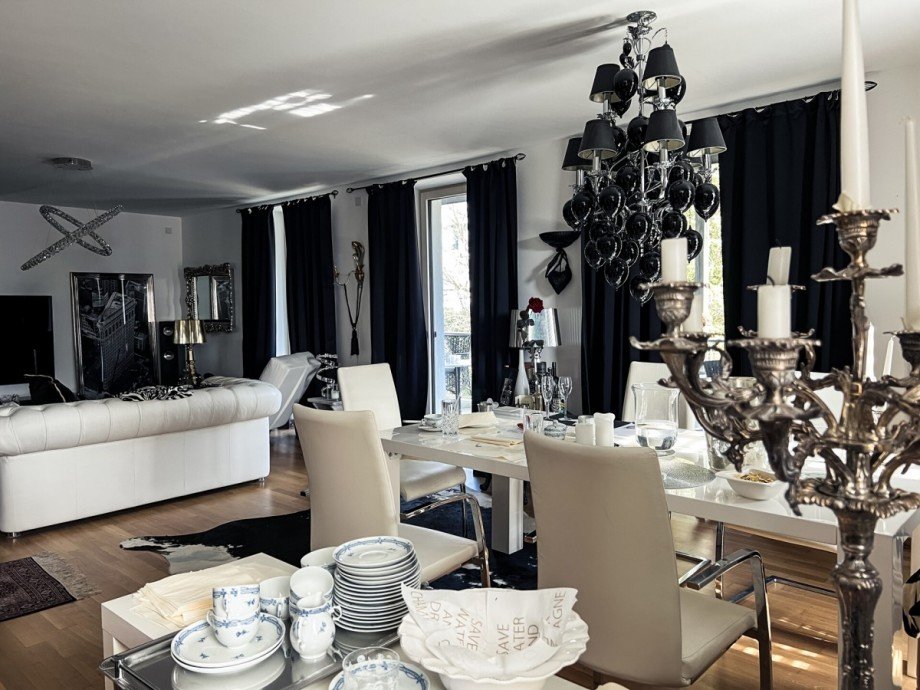 Wohn-Esszimmer Etagenwohnung Aachen / Laurensberg