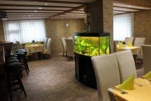 IMG_4369 Hotel- und Gastronomiebetrieb mit Veranstaltungssaal, Lagerhalle und Betreiberwohnung zur Verpachtung