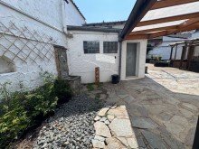 Eingang Zwei H�user auf einem Grundst�ck mit Hof und gro�em Garten - mit Ausbau- & Entwicklungspotenzial