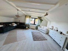DG -Wohnzimmer (3) Gro�z�giges Architekten Zweifamilienhaus mit spektakul�rer, unverbaubarer Fernsicht