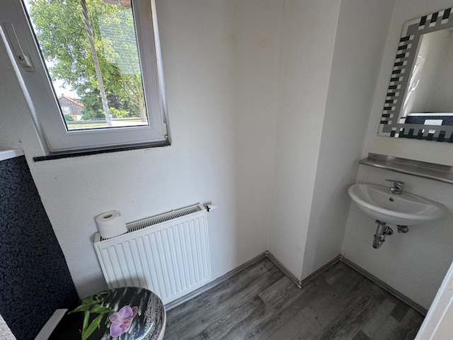 NH - G�steWC Zweifamilienhaus D�ren