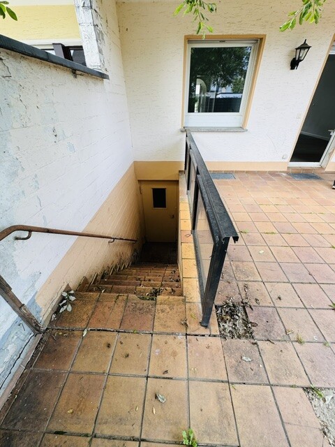 Garten Treppe zum Keller Reihenhaus Niederkassel / Rheidt