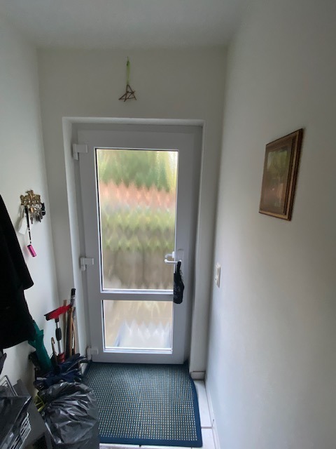 2. Eingangsbereich Erdgeschosswohnung Schleiden
