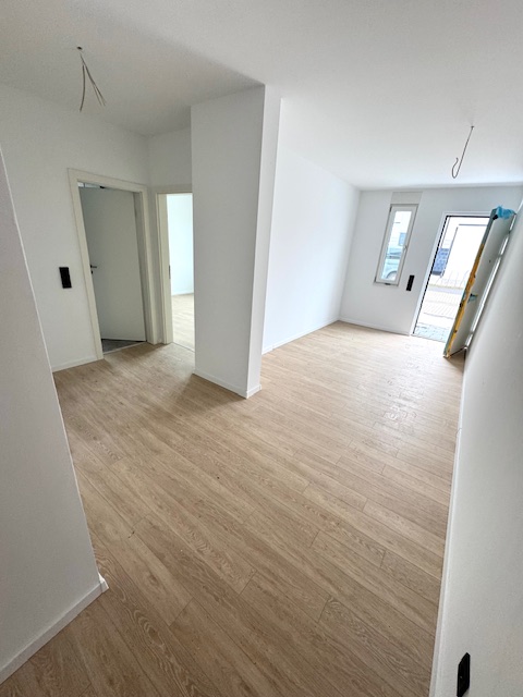 Diele Eschweiler Doppelhaush�lfte Gro�z�gige Erdgeschosswohnung mit hochwertiger Ausstattung zu vermieten
