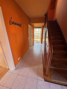 EG- Flur Freistehendes, renovierungsbed�rftiges Einfamilienhaus mit gro�z�gigem Grundst�ck im Dornr�schenschlaf