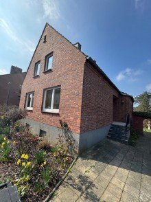 IMG_7237 Freistehendes, renovierungsbed�rftiges Einfamilienhaus mit gro�z�gigem Grundst�ck im Dornr�schenschlaf