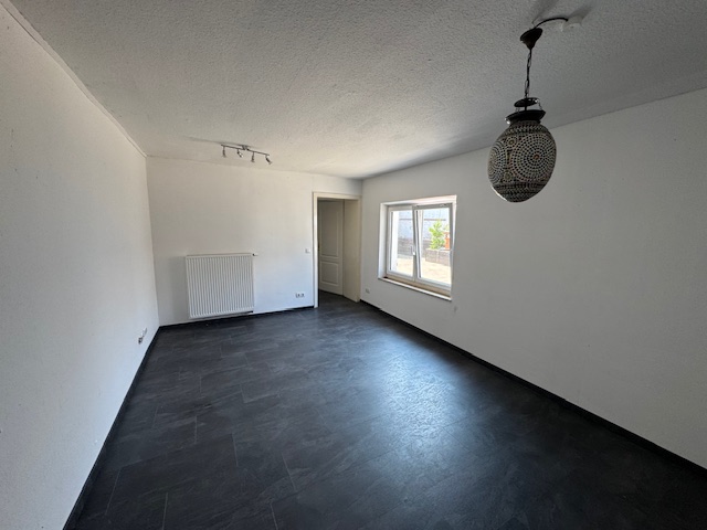 NH-Wohnzimmer Zweifamilienhaus D�ren