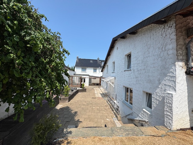 Gartenansicht Zweifamilienhaus D�ren