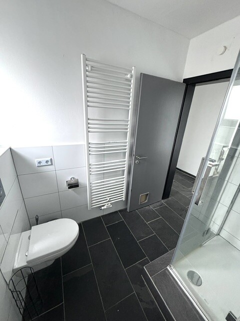 Badezimmer (2) - Kopie Etagenwohnung Baesweiler