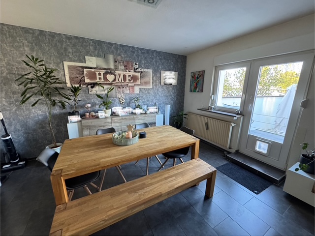 EG Wohn- Esszimmer Reihenmittelhaus Stolberg (Rheinland) / Breinig