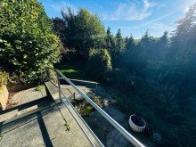 Terrasse vom Gartenh�uschen Gro�z�giges Architekten Zweifamilienhaus mit spektakul�rer, unverbaubarer Fernsicht