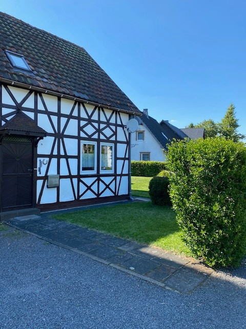 Front Hollerath Haus Tiny House mitten in der Eifel