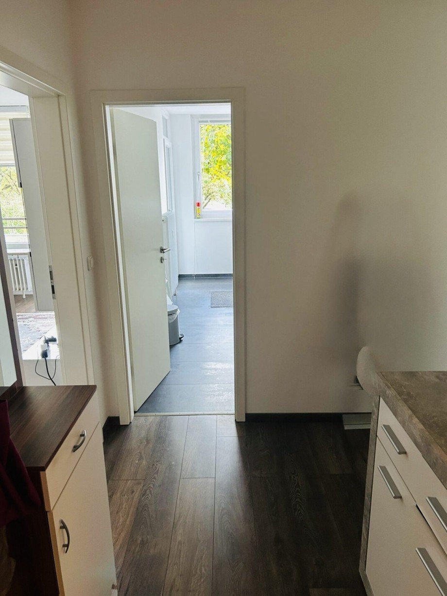 Flur Etagenwohnung Neuss / Holzheim