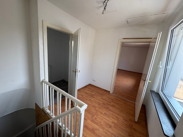 NH - Flur Zweifamilienhaus D�ren