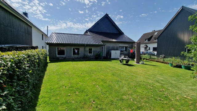 Hinteransicht Zweifamilienhaus Schleiden / Dreiborn