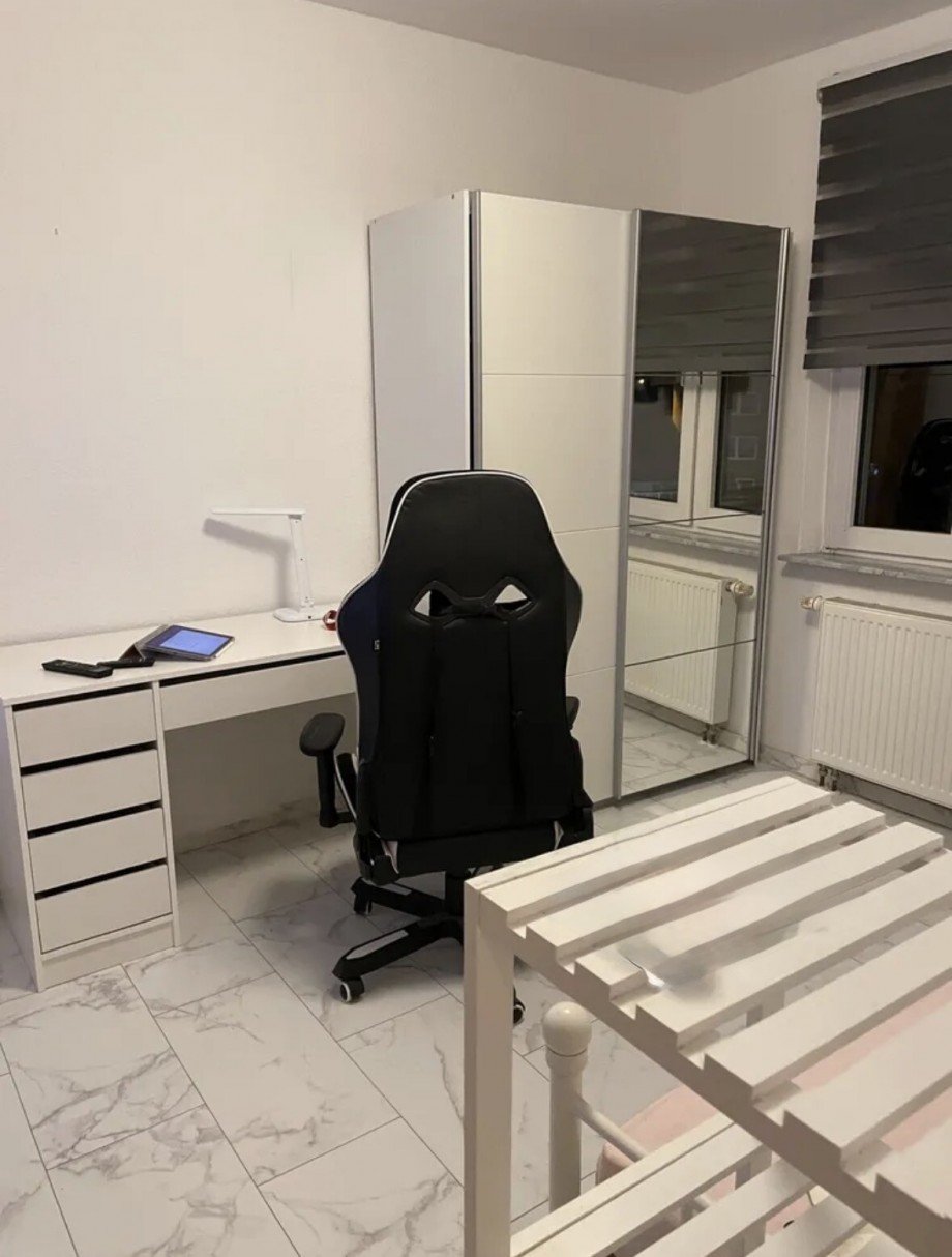 Wohn -Schlafzimmer Etagenwohnung Aachen