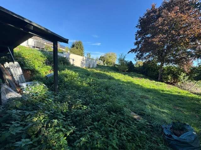 Garten mit zus�tzlicher Stallung/ Gartenhaus Zweifamilienhaus Langerwehe
