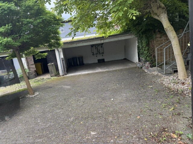 Innenhof Garage - Kopie Etagenwohnung Baesweiler