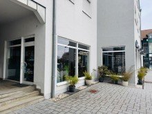 Eingang 2 Attraktive Gewerbeeinheit in Toplage am Rathausplatz - in Simmerath