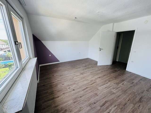 DG- Schlafzimmer Reihenmittelhaus Niederkassel / Rheidt
