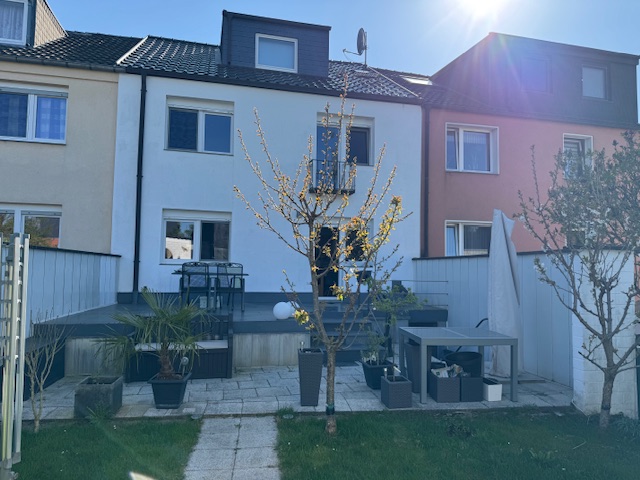 Ansicht aus dem Garten Reihenmittelhaus Stolberg (Rheinland) / Breinig