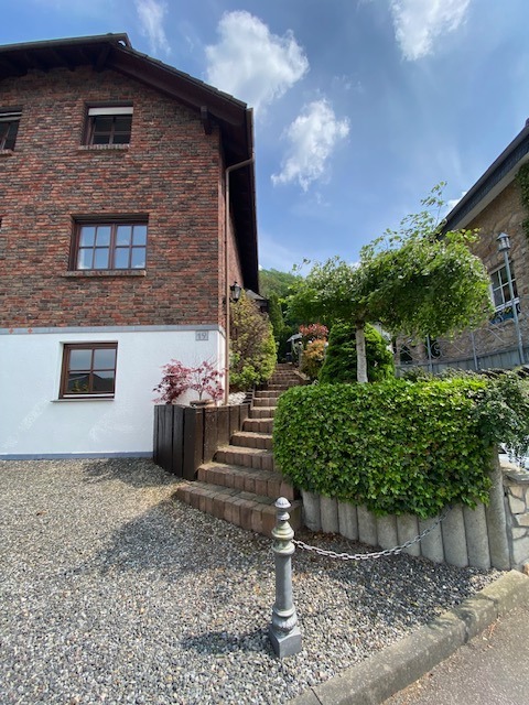 Au�en Ansicht Stolberg Einfamilienhaus Charmantes Ein-/Zweifamilienhaus mit Ausbaupotential & sehr gepflegten Grundst�ck