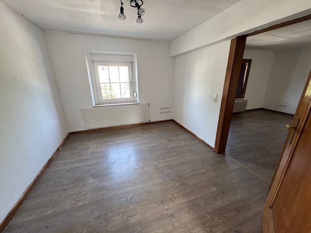 HH -1.OG B�ro-Schlafzimmer Zweifamilienhaus D�ren