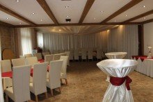 IMG_4372 Hotel- und Gastronomiebetrieb mit Veranstaltungssaal, Lagerhalle und Betreiberwohnung zur Verpachtung
