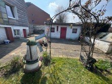 Garten (6) Freistehendes, renovierungsbed�rftiges Einfamilienhaus mit gro�z�gigem Grundst�ck im Dornr�schenschlaf