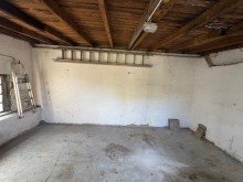 Gartenhaus Freistehendes, renovierungsbed�rftiges Einfamilienhaus mit gro�z�gigem Grundst�ck im Dornr�schenschlaf