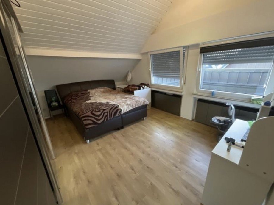DG - Schlafzimmer Zweifamilienhaus Aachen-Eilendorf